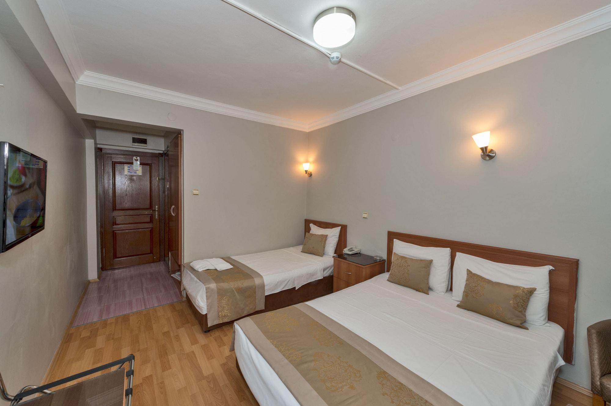 Beyaz Kugu Hotel อิสตันบูล ภายนอก รูปภาพ
