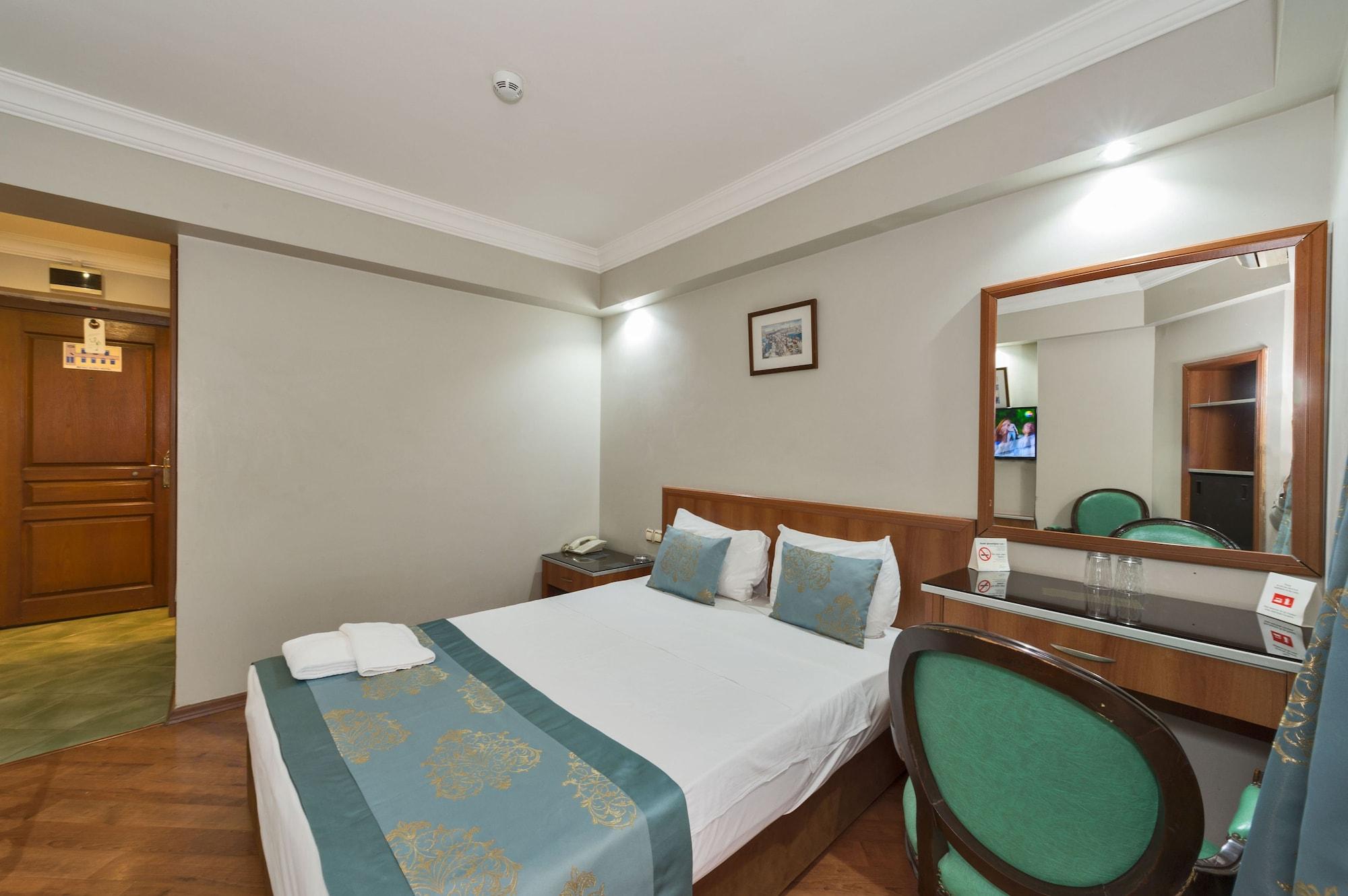 Beyaz Kugu Hotel อิสตันบูล ภายนอก รูปภาพ