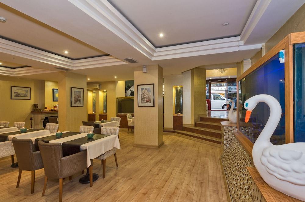 Beyaz Kugu Hotel อิสตันบูล ภายนอก รูปภาพ
