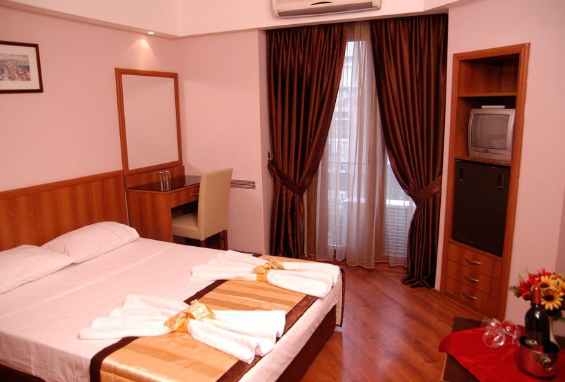 Beyaz Kugu Hotel อิสตันบูล ภายนอก รูปภาพ